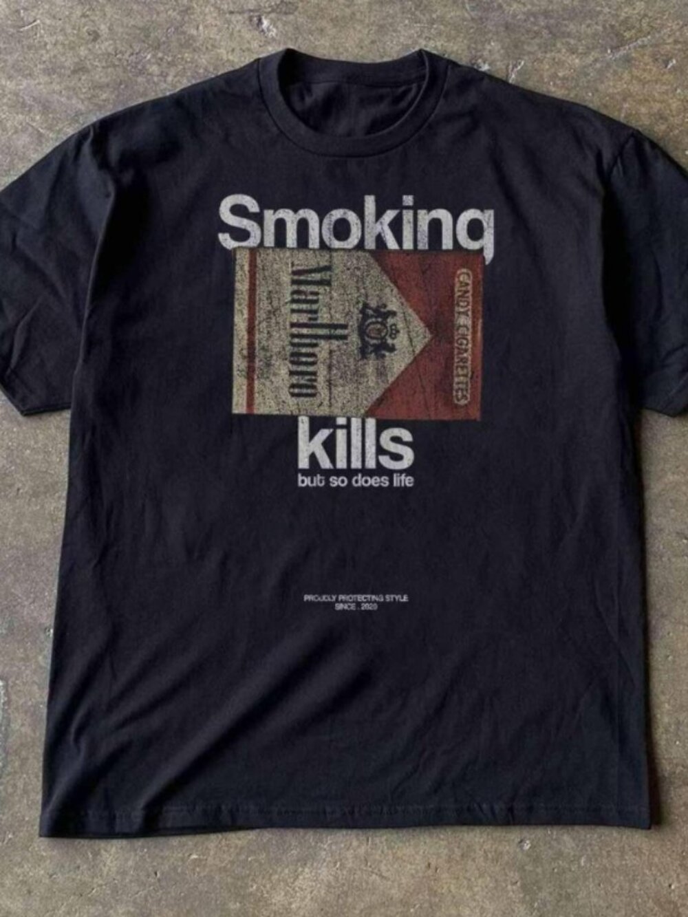 Marlboro Smoking-kills graphic tee